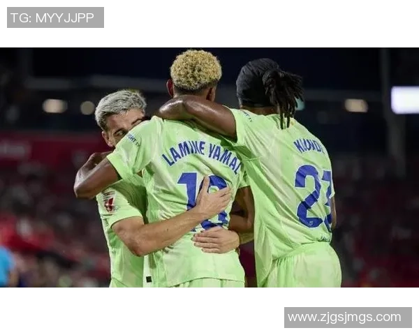 西甲激战曼联逆转拜仁绝杀瞬间引发争议判罚全场沸腾