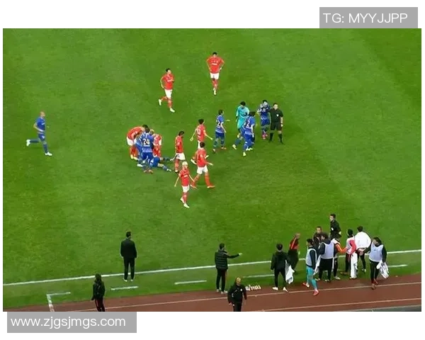 中超精彩对决多特蒙德大胜尤文图斯争议判罚引发全场热议