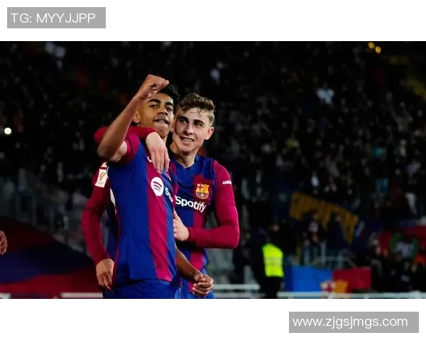 足总杯精彩对决：里昂与那不勒斯激战成平局补时进球引爆全场热情